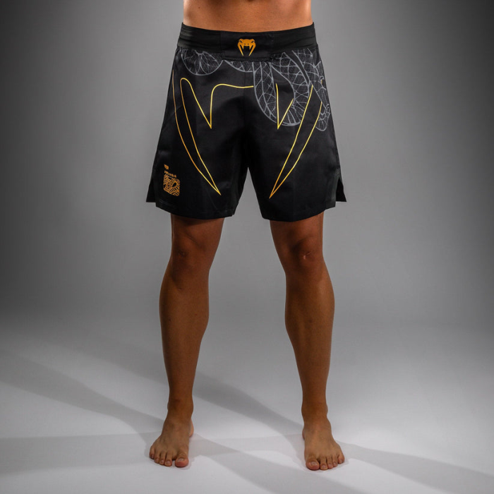 Шорти - Venum Serpenti Fight Shorts - Black/Silver/Gold​